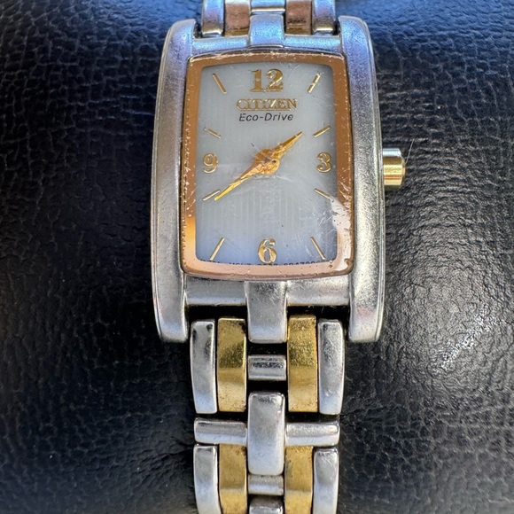 CITIZEN ECO-DRIVE WOMEN’S WATCH IN PRE-OWNED CONDITION